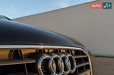 Седан Audi A4 2013 в Луцке
