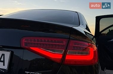 Седан Audi A4 2013 в Луцке
