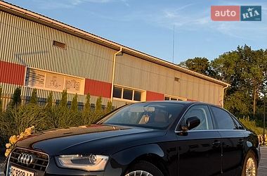 Седан Audi A4 2013 в Луцке