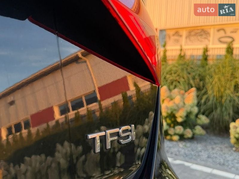 Седан Audi A4 2013 в Луцке