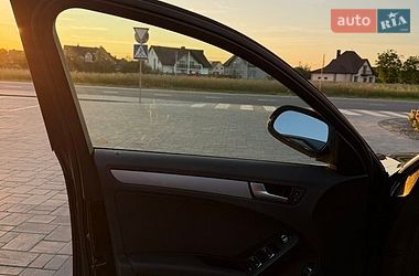 Седан Audi A4 2013 в Луцке