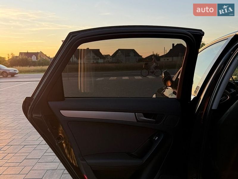 Седан Audi A4 2013 в Луцке