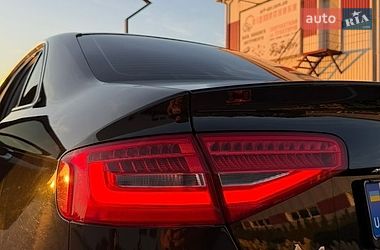 Седан Audi A4 2013 в Луцке