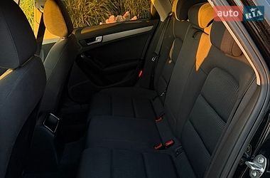 Седан Audi A4 2013 в Луцке