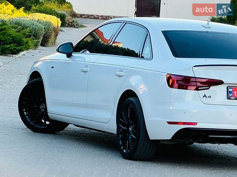 Седан Audi A4 2018 в Одессе