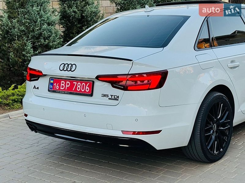 Седан Audi A4 2018 в Одессе
