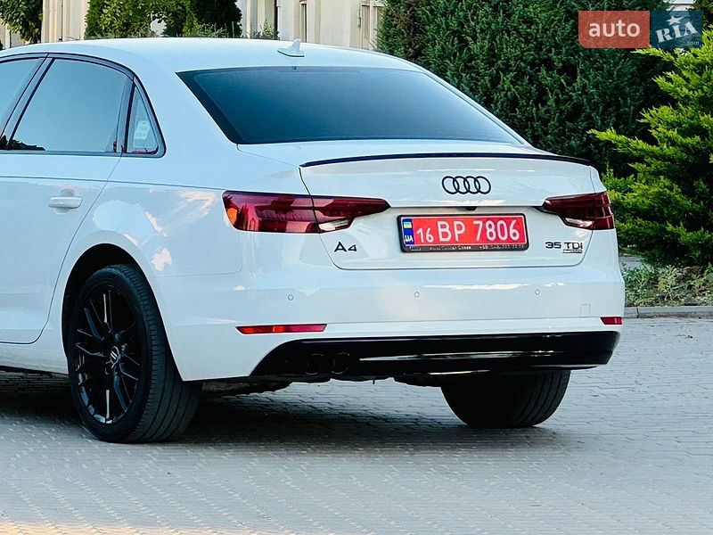 Седан Audi A4 2018 в Одессе