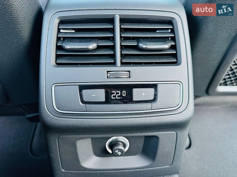Седан Audi A4 2018 в Одессе