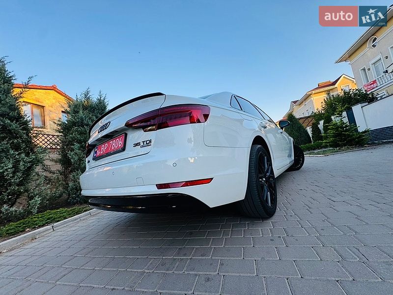 Седан Audi A4 2018 в Одессе