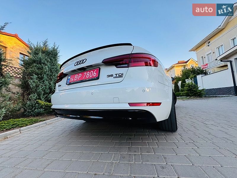 Седан Audi A4 2018 в Одессе