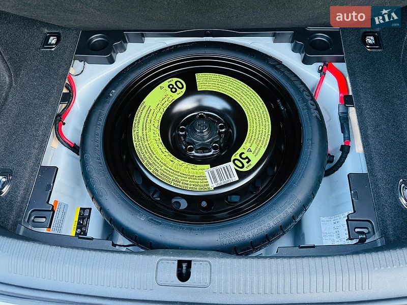 Седан Audi A4 2018 в Одессе