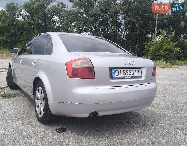 Седан Audi A4 2004 в Кременчуці