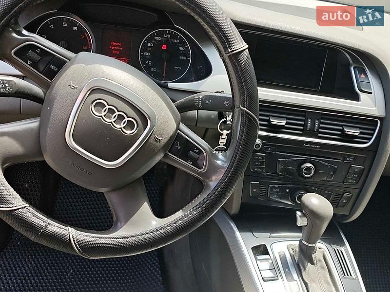 Седан Audi A4 2011 в Ахтырке