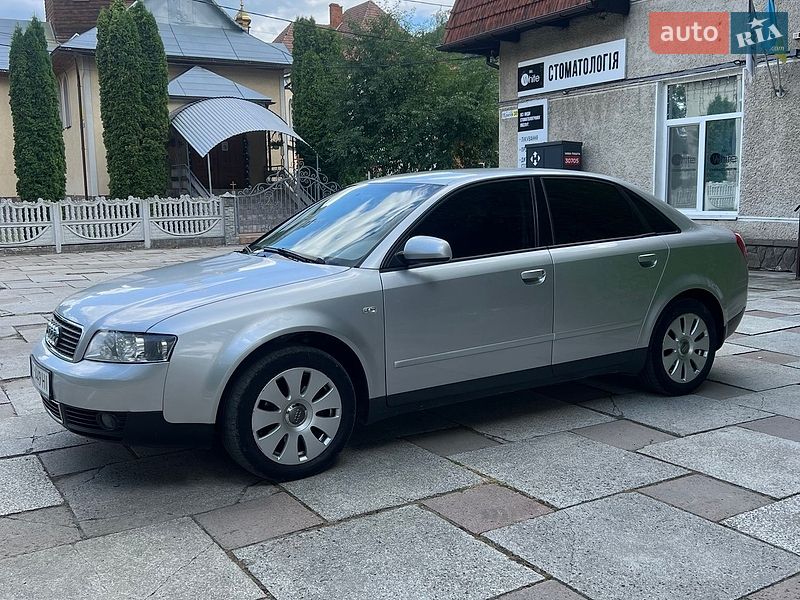Седан Audi A4 2001 в Яремче