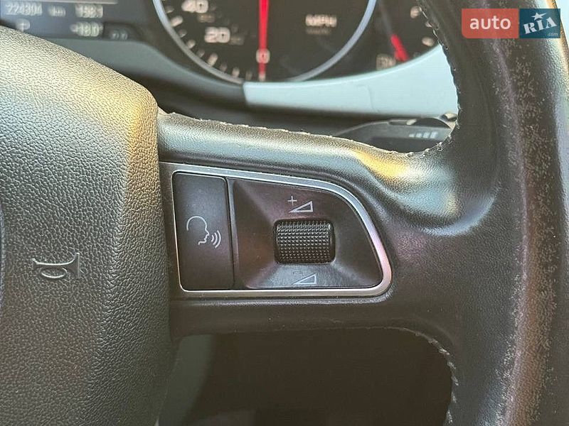 Седан Audi A4 2011 в Киеве