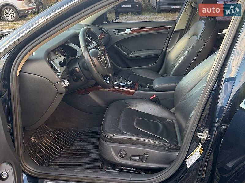Седан Audi A4 2011 в Киеве