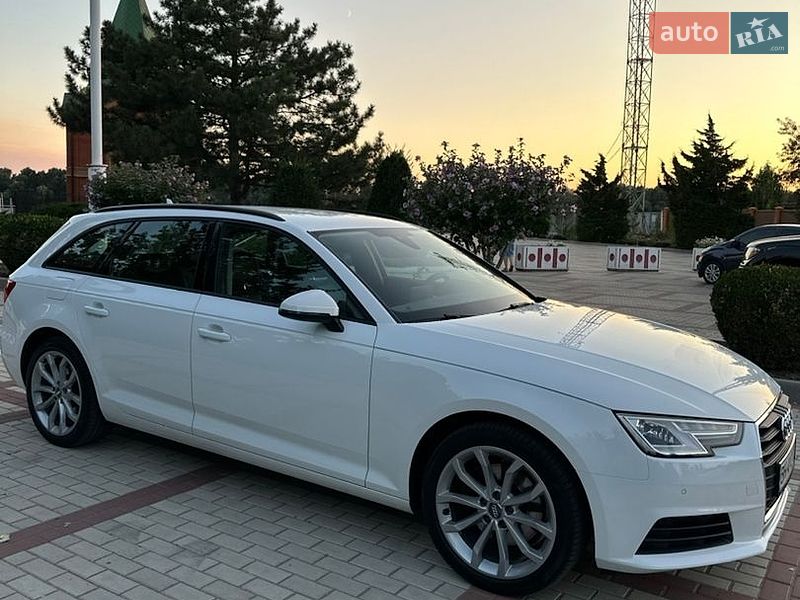 Универсал Audi A4 2017 в Черновцах