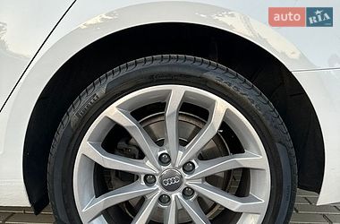 Универсал Audi A4 2017 в Черновцах