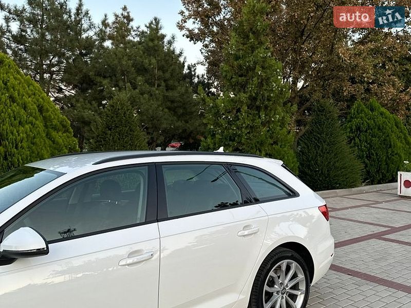 Универсал Audi A4 2017 в Черновцах