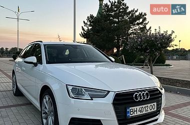 Универсал Audi A4 2017 в Черновцах
