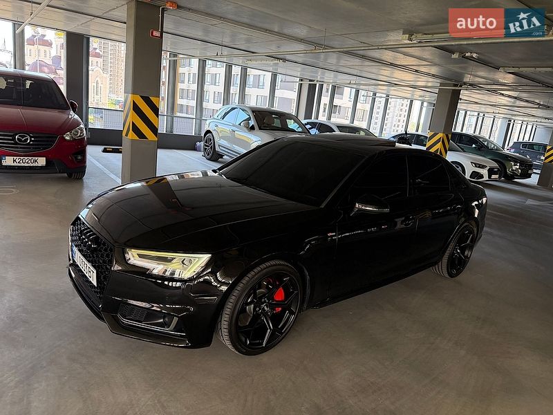 Седан Audi A4 2017 в Киеве