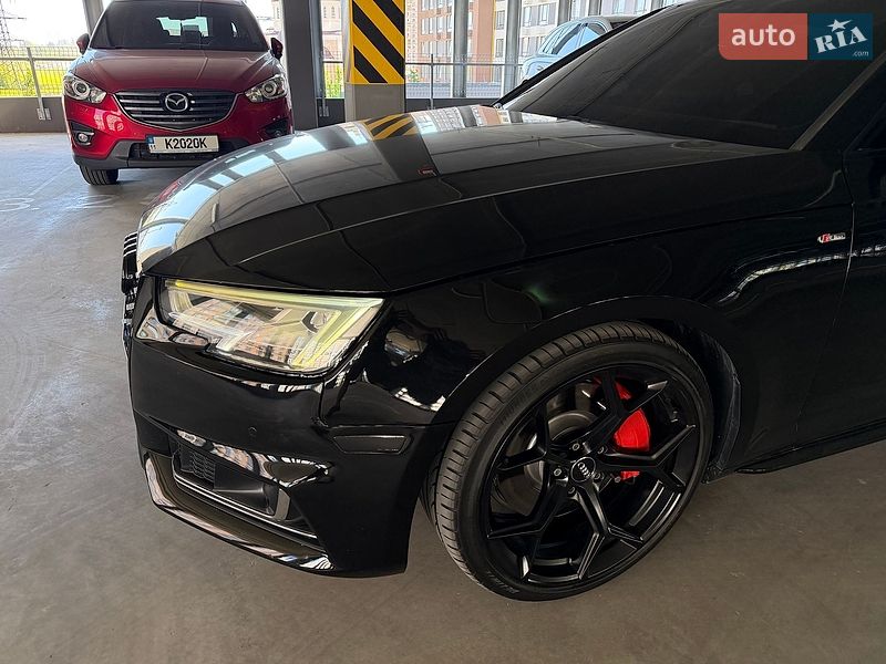 Седан Audi A4 2017 в Києві