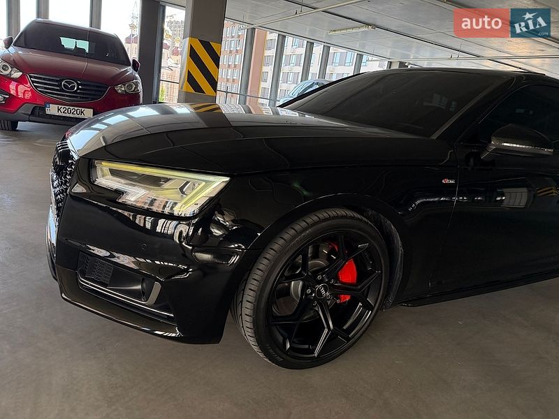 Седан Audi A4 2017 в Киеве