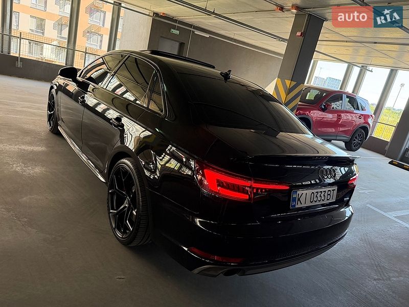 Седан Audi A4 2017 в Киеве