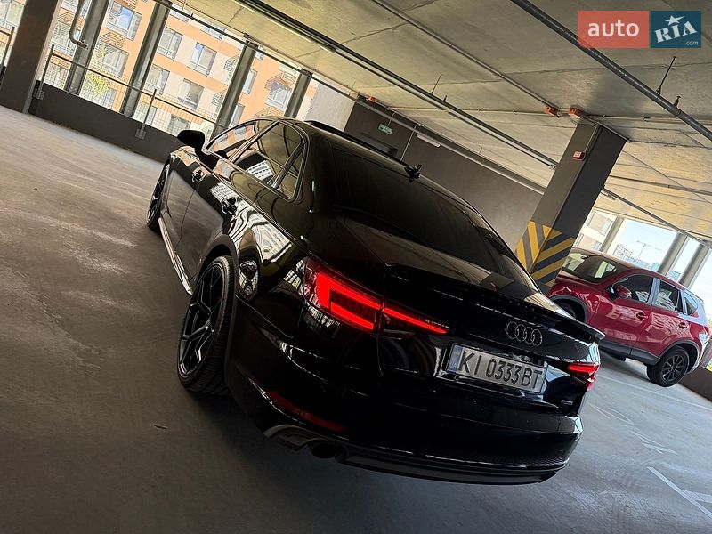 Седан Audi A4 2017 в Киеве