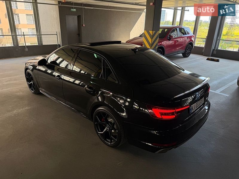 Седан Audi A4 2017 в Киеве