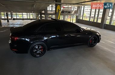 Седан Audi A4 2017 в Киеве