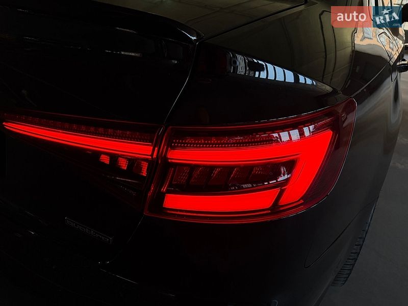 Седан Audi A4 2017 в Киеве