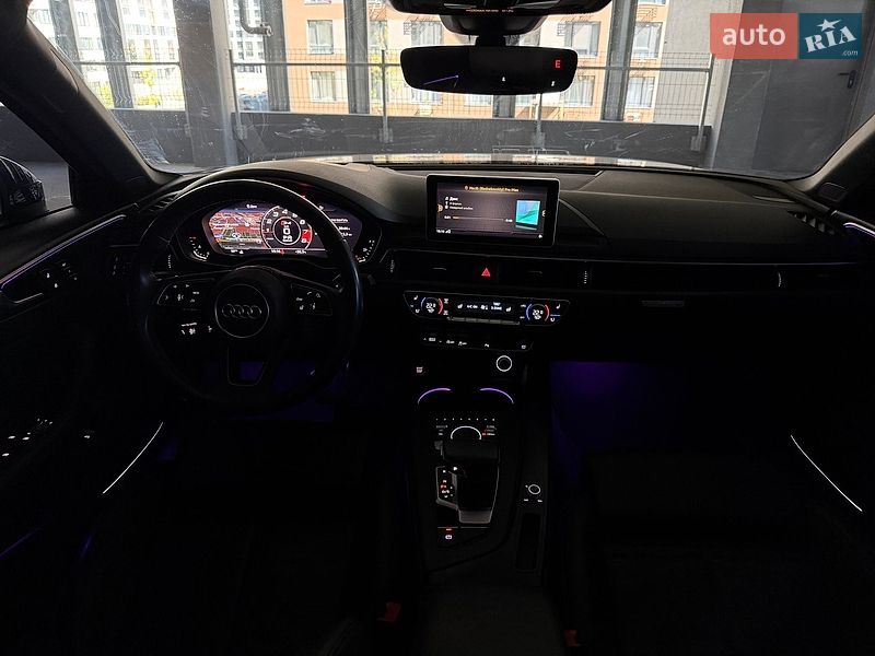 Седан Audi A4 2017 в Киеве