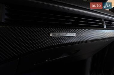 Седан Audi A4 2017 в Киеве