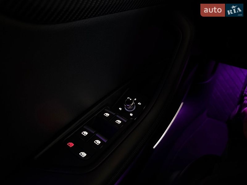 Седан Audi A4 2017 в Киеве