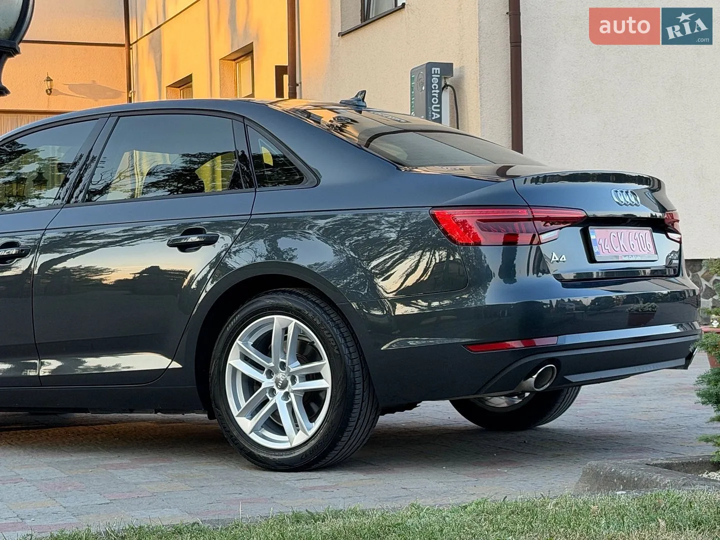 2017 Audi A4 - мініатюра 6