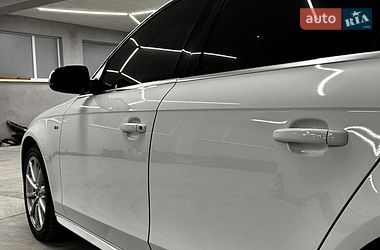 Седан Audi A4 2015 в Кременчуці