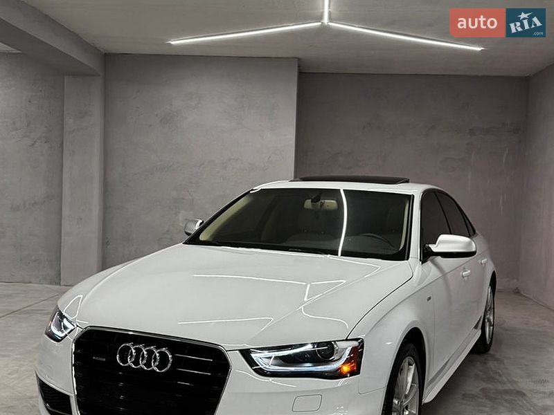 Седан Audi A4 2015 в Кременчуці