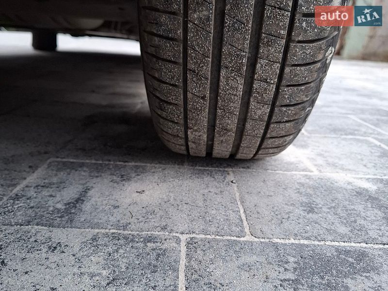 Універсал Audi A4 2000 в Чернівцях