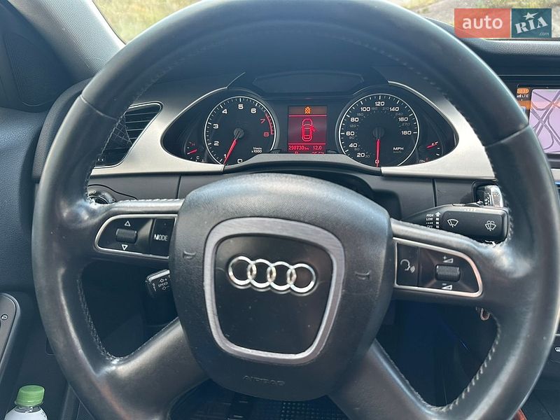 Седан Audi A4 2010 в Киеве