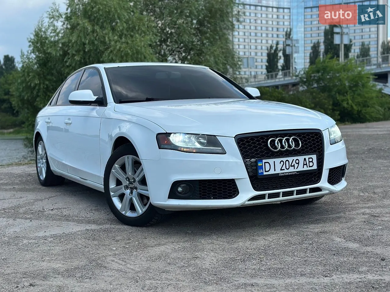 2011 Audi A4 - мініатюра 21