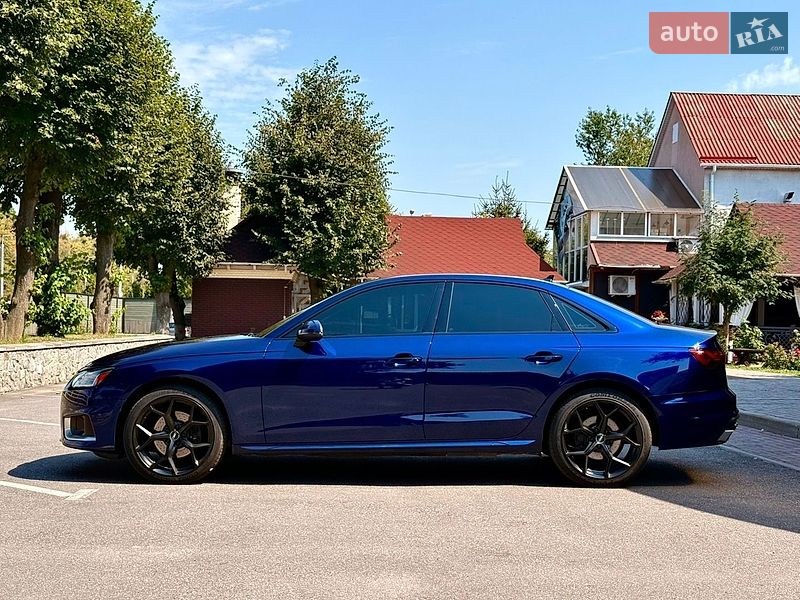 Седан Audi A4 2020 в Виннице