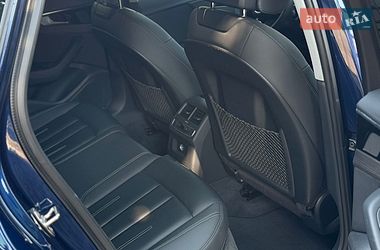 Седан Audi A4 2020 в Виннице