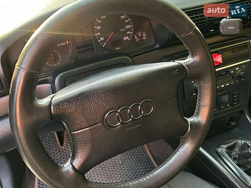 Універсал Audi A4 1996 в Рівному