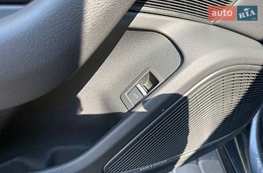 Седан Audi A4 2017 в Львове