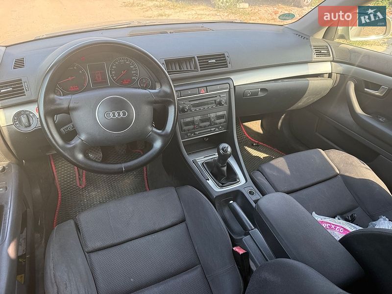 Седан Audi A4 2004 в Киеве