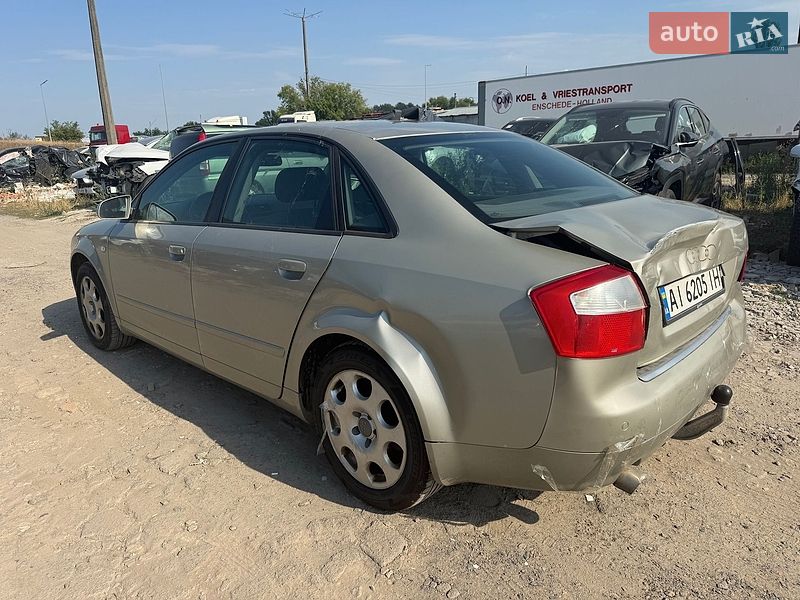 Седан Audi A4 2004 в Киеве