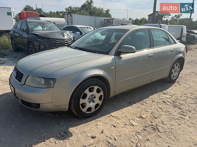 Седан Audi A4 2004 в Киеве