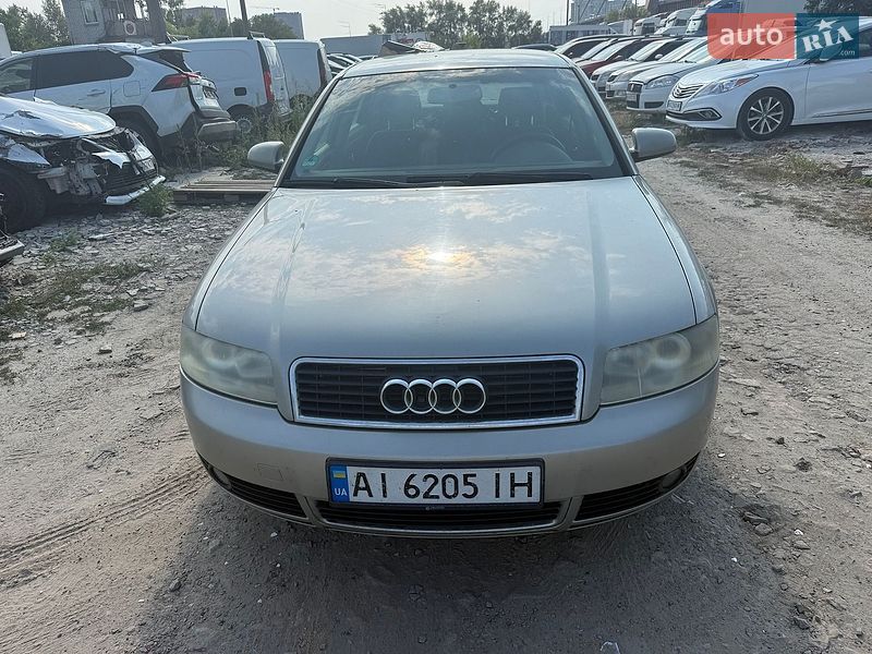Седан Audi A4 2004 в Киеве