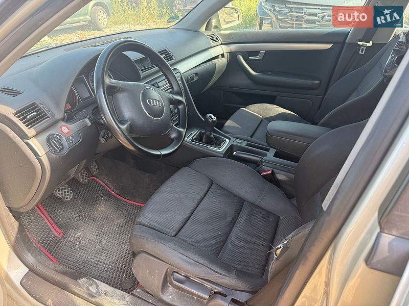 Седан Audi A4 2004 в Киеве